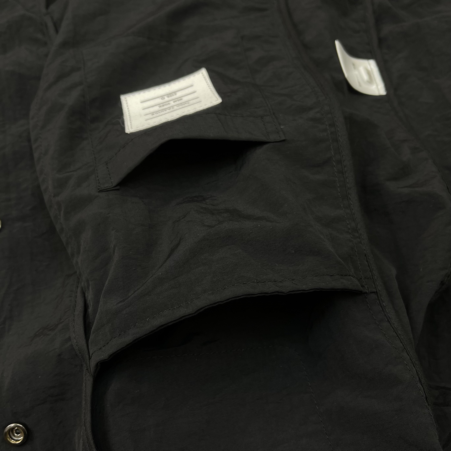 ThomBrowne TB 双袖标夹克外套，最高版本🌟翻领中长款衬衫夹克，双袖标织带装饰；定制字母log