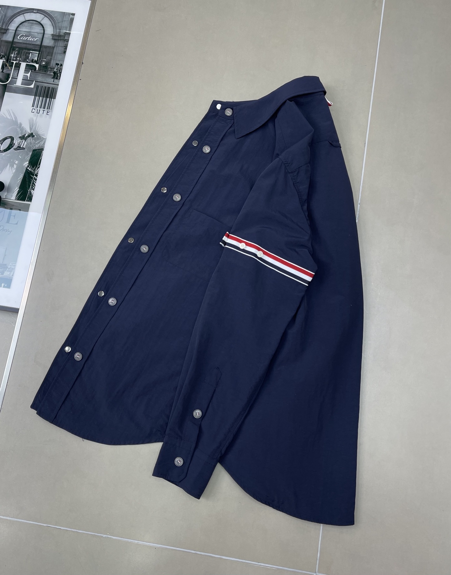 ThomBrowne TB 双袖标夹克外套，最高版本🌟翻领中长款衬衫夹克，双袖标织带装饰；定制字母log