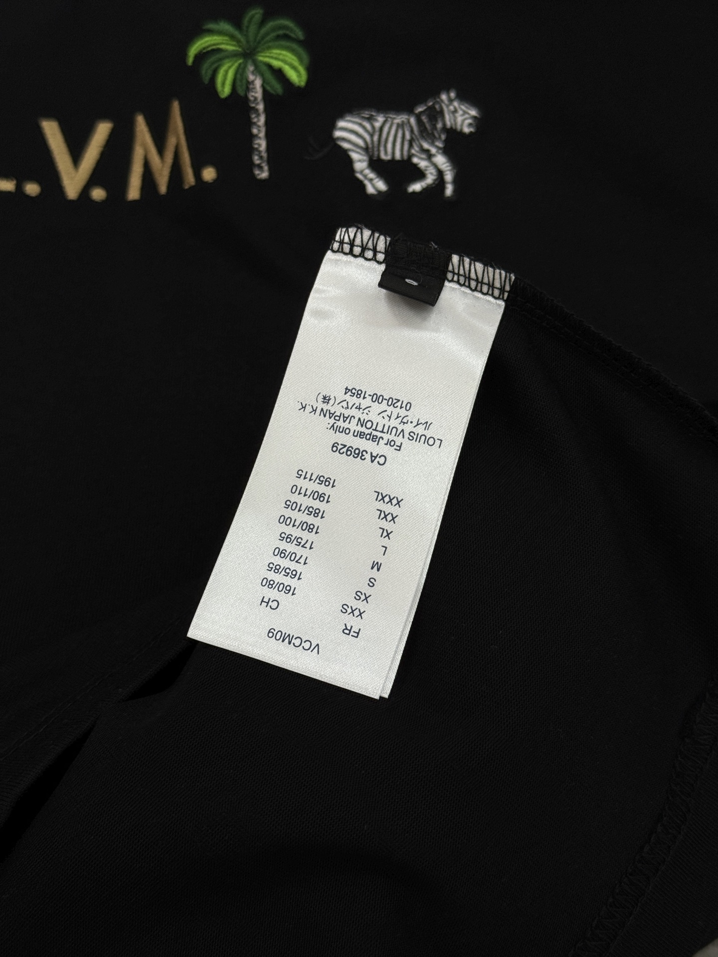 驴牌动物刺绣短袖T恤.男女同款！LV2026春夏系列动物刺绣短袖T恤，高品质纯棉材质，柔软舒适，日常穿着