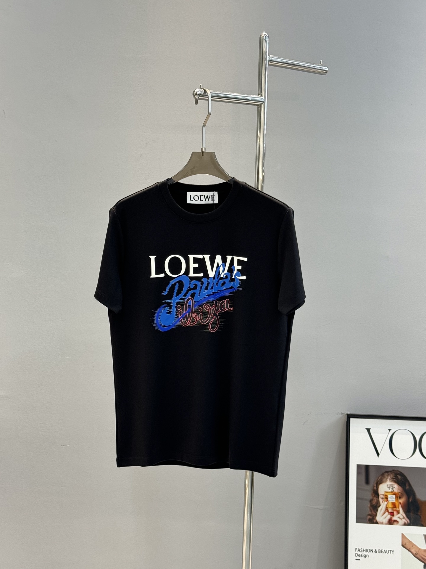 顶级颜值担当！LOEWE罗意*威新款短袖T恤.当季颜值担当.糖果色彩万针3D品牌字母烫画工艺.视觉感设计