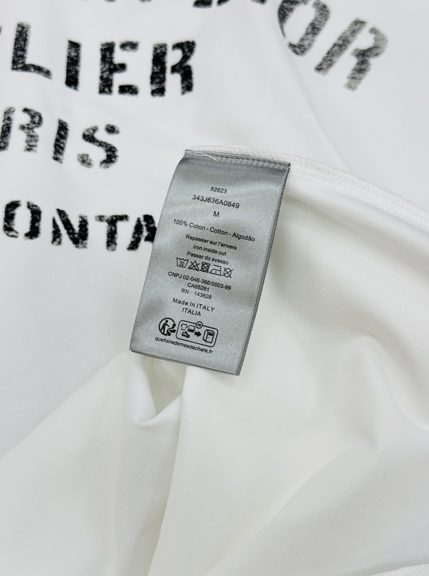 Dior Atelier标志T恤❤️男女同款！DiorAtelier系列T恤，胸前黑色