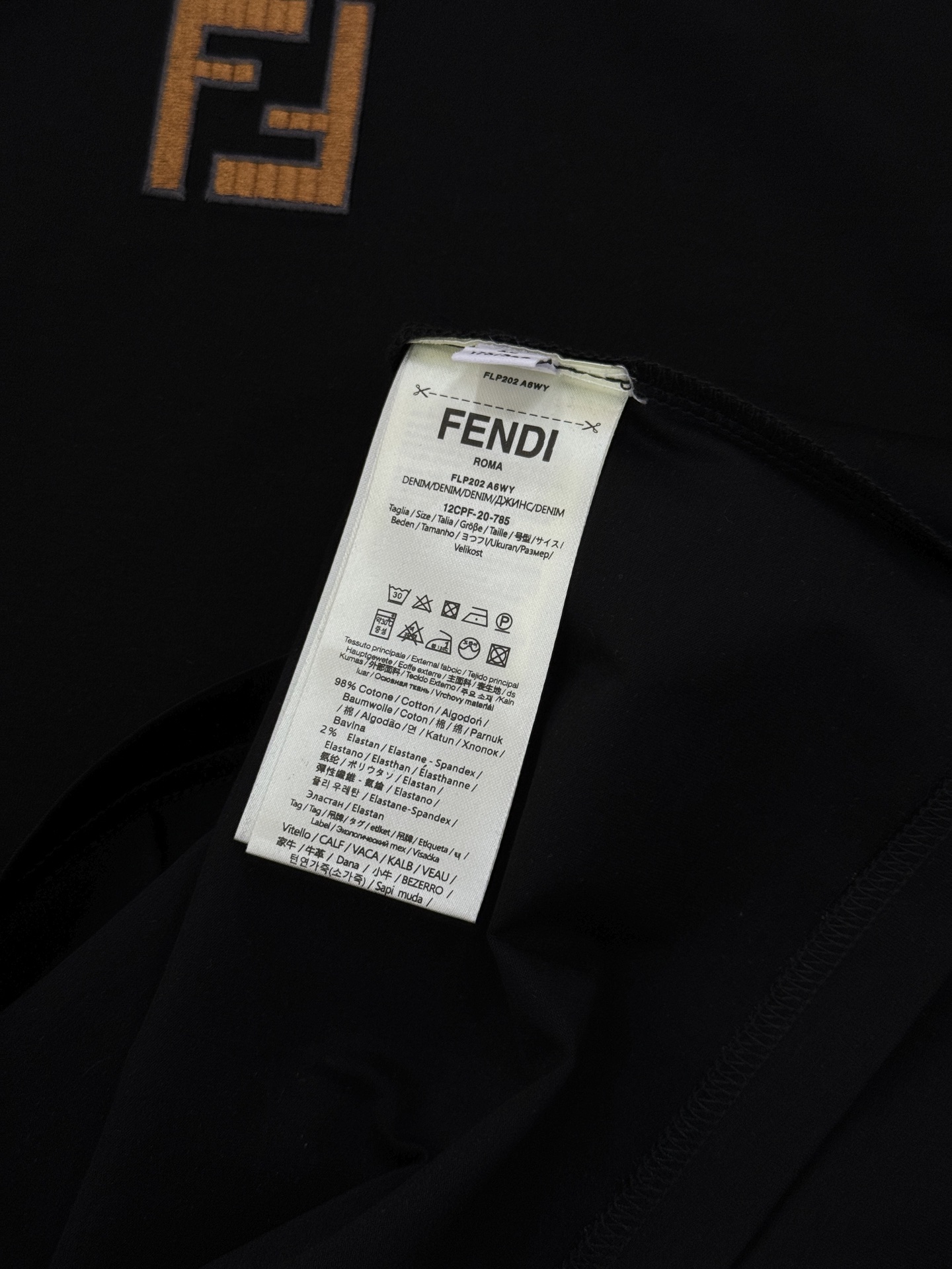 Fendi芬迪26s春夏圆领丝光棉T恤.优秀品质和当代流行元素搭配.前胸立体3D刺绣🪡质感LOGO超强标