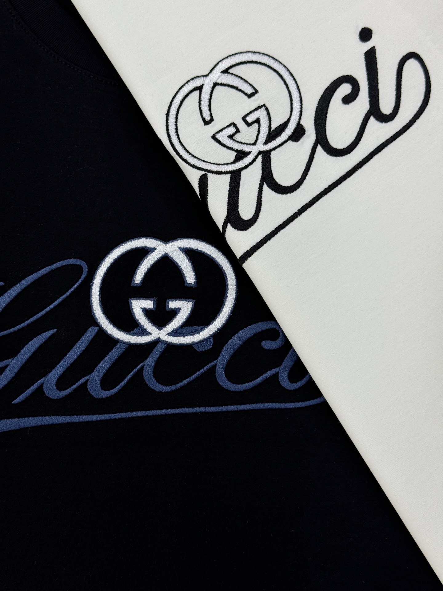 GUCC*古奇26s春夏丝光棉T恤.男女同款！！采用190g丝光棉面料.舒适柔软有垂感.胸口品牌字母图形