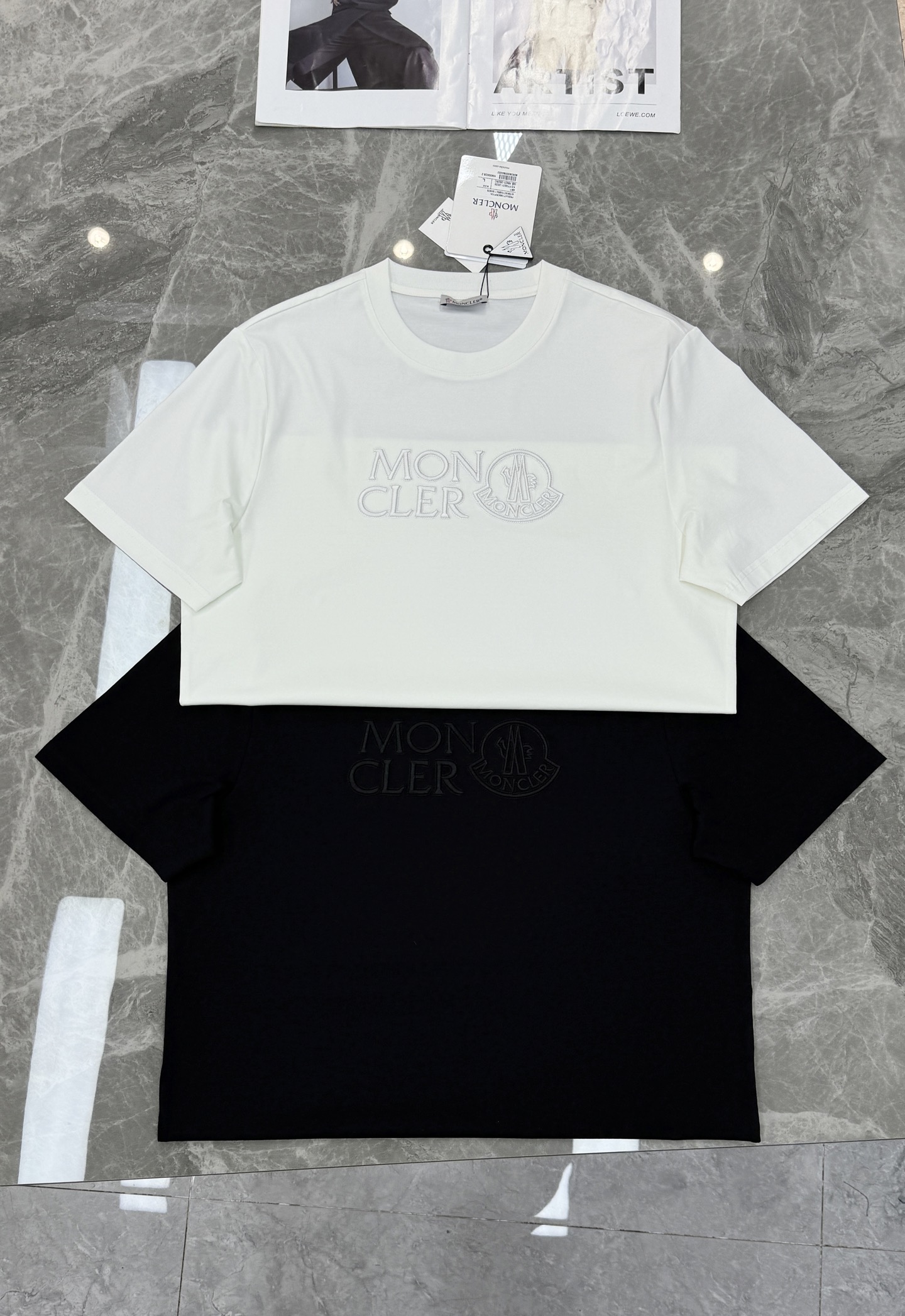 Moncler蒙口26s夏季新款丝光棉T恤.原单推荐❤️品牌图形LOGO辨识度鲜明超级走心！胸前采用本色