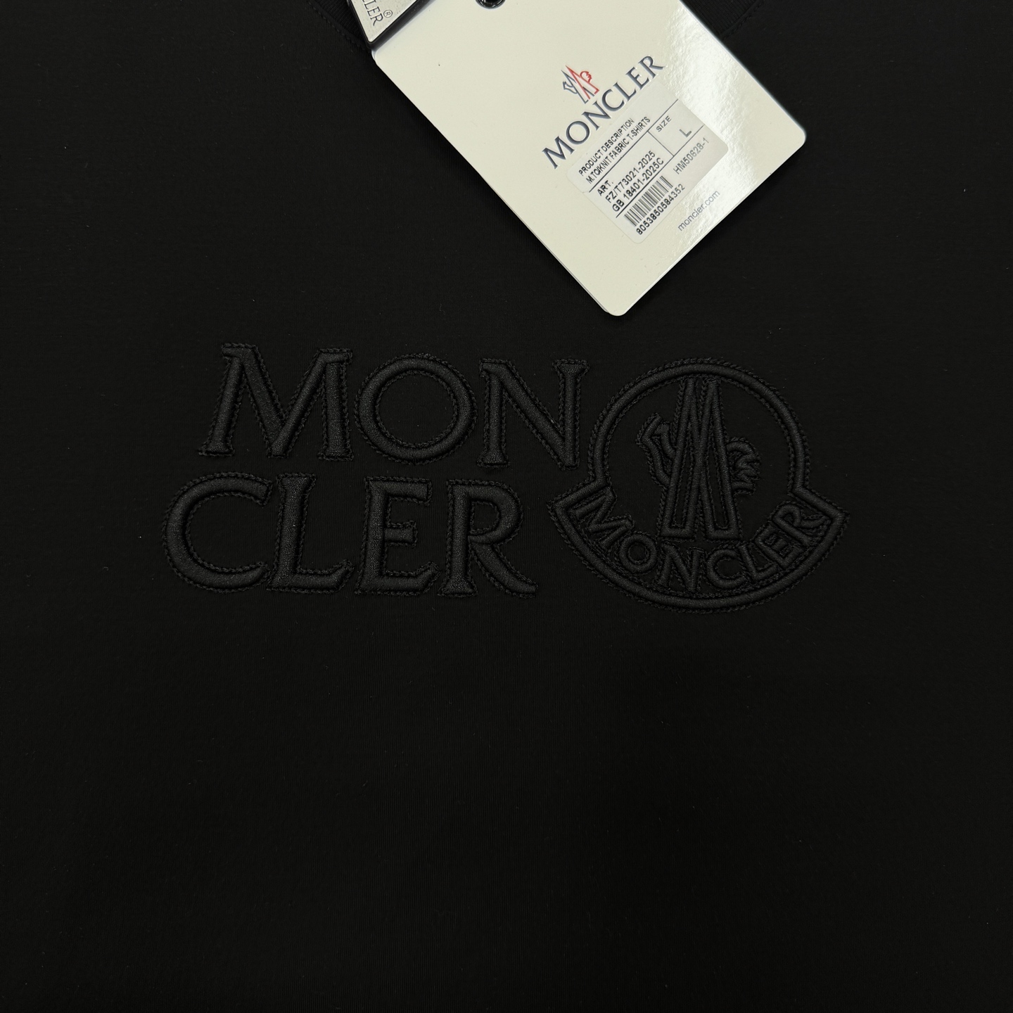 Moncler蒙口26s夏季新款丝光棉T恤.原单推荐❤️品牌图形LOGO辨识度鲜明超级走心！胸前采用本色