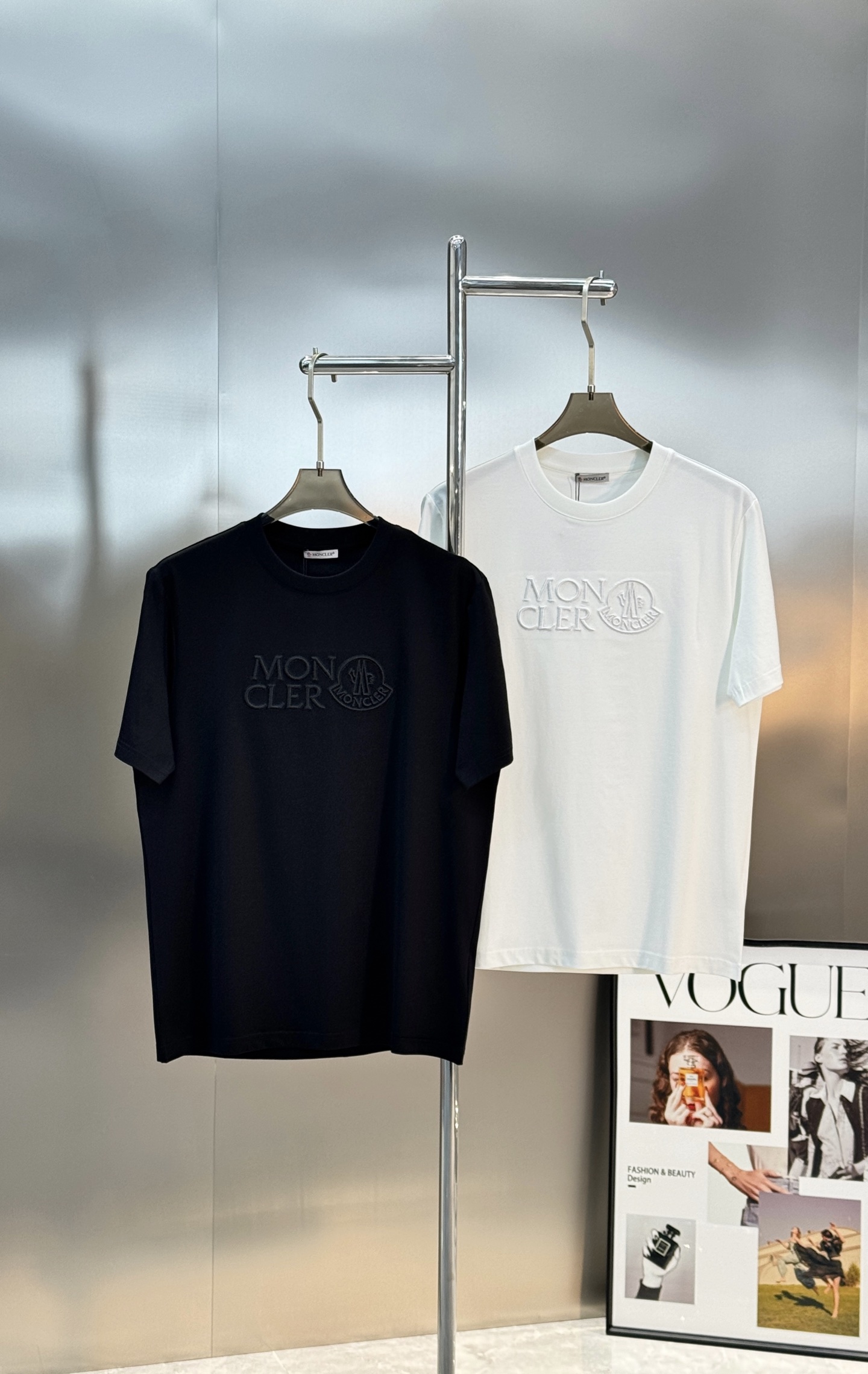 Moncler蒙口26s夏季新款丝光棉T恤.原单推荐❤️品牌图形LOGO辨识度鲜明超级走心！胸前采用本色