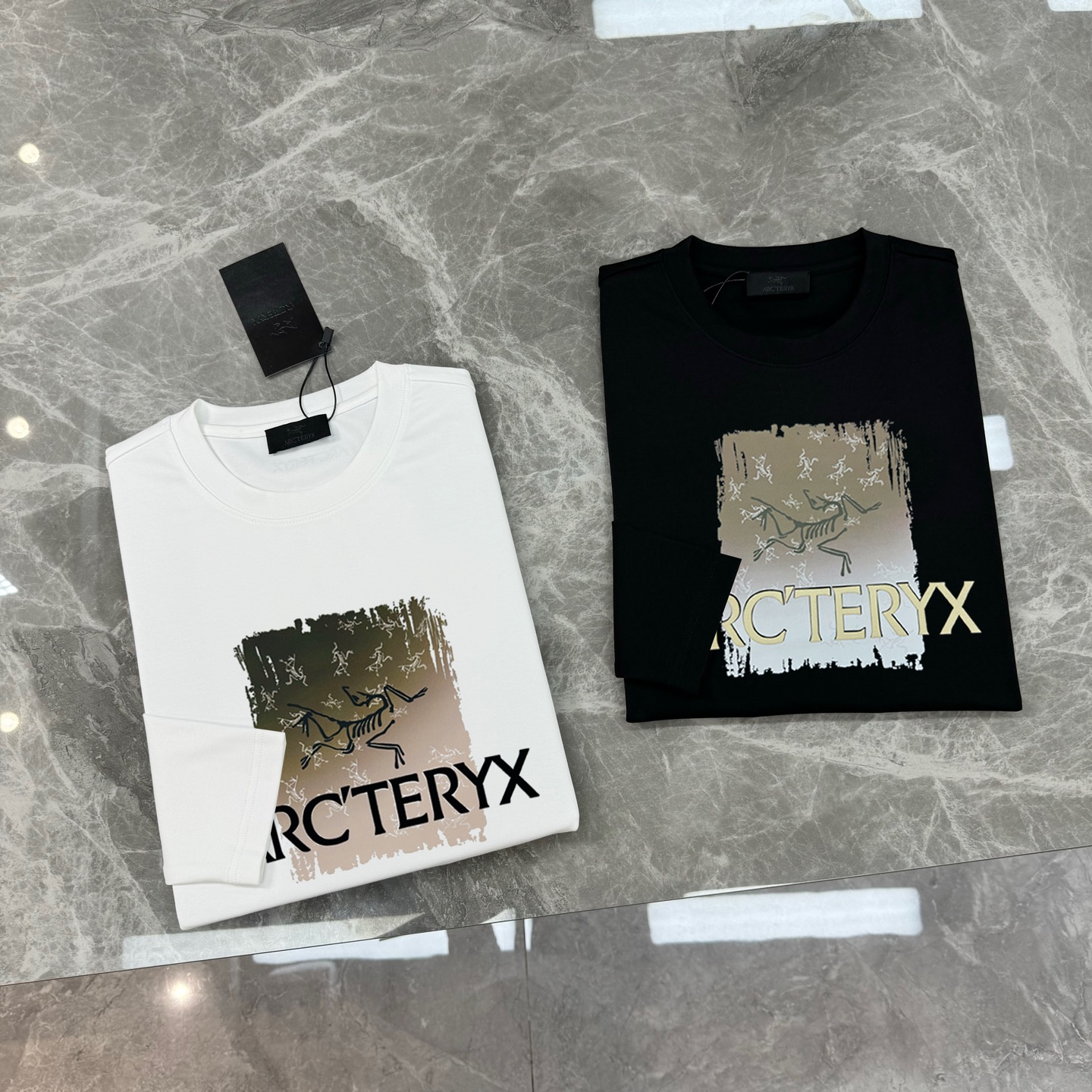 ARC'TERY*始祖鸟🐦新款莫代尔长袖T恤.双层品牌字母图形设计.此款短TEE甄选300g莫代尔面料，