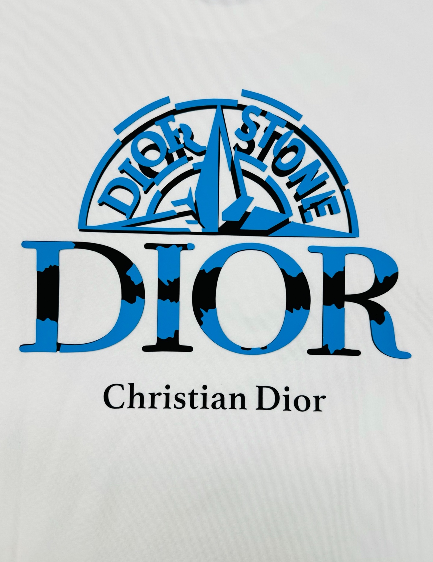 顶级颜值担当！Dior迪奥新款莫代尔长袖T恤❤️ 迪奥Dior Stone系列长袖T恤，背后撞色logo