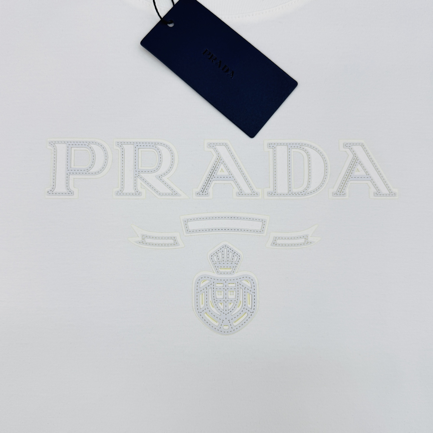 无敌推送！Prada好看好穿的永恒经典系列！！PRADA普拉达26s春夏男士圆领短袖..优选190g丝光