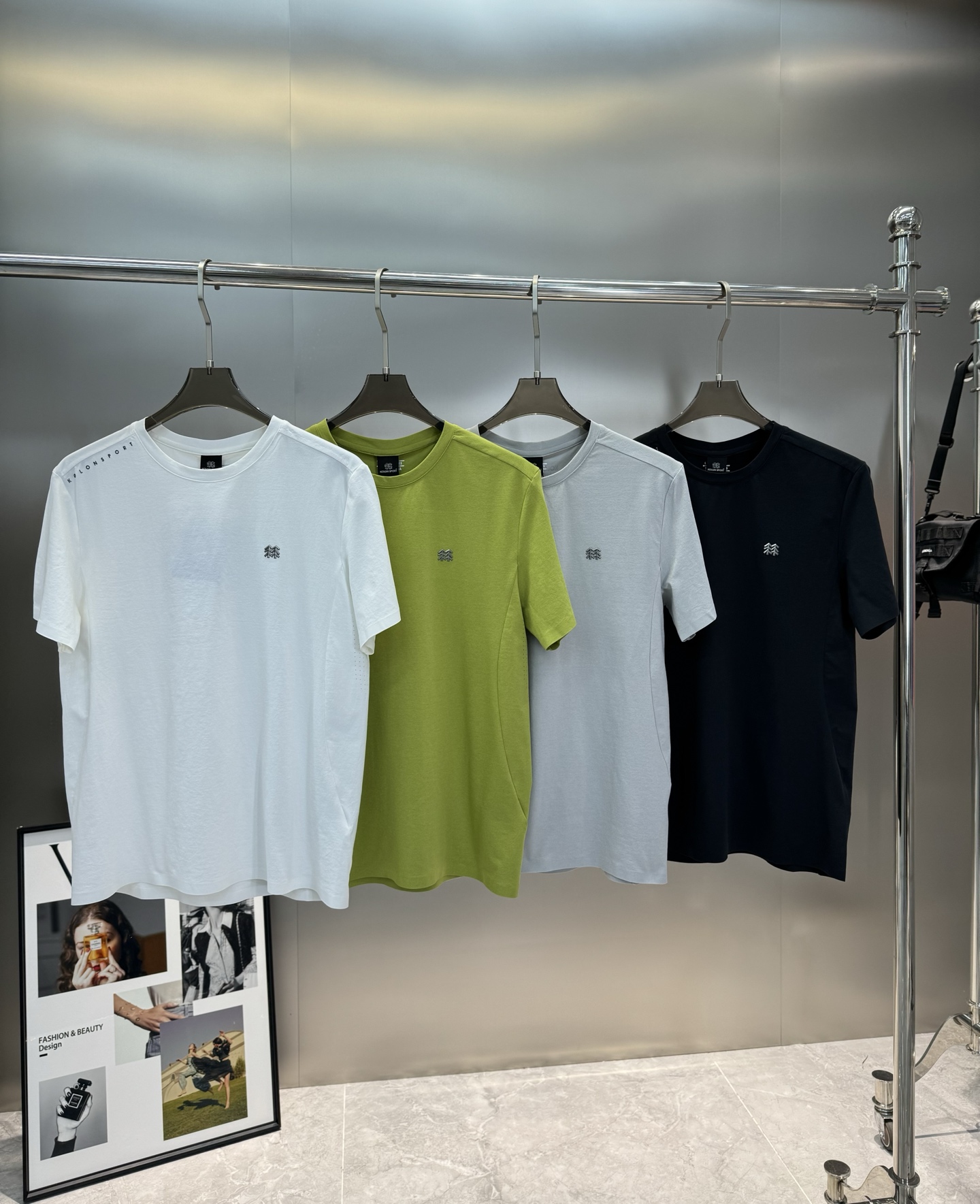 懂货的入手！ Kolon SPort 可隆户外新款T恤.原单货推荐❤️可成套搭配.常规版型户外T恤.立体