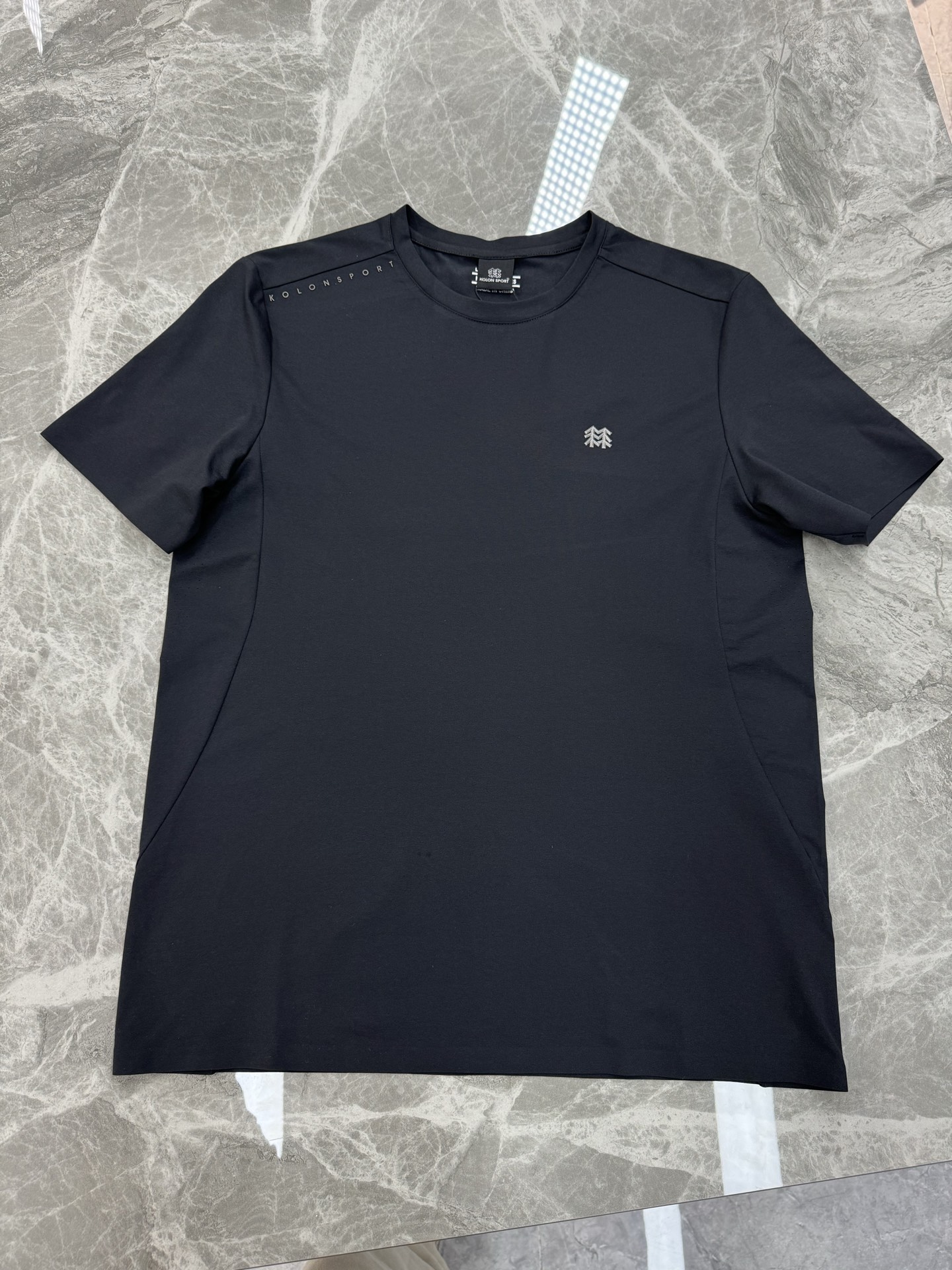 懂货的入手！ Kolon SPort 可隆户外新款T恤.原单货推荐❤️可成套搭配.常规版型户外T恤.立体