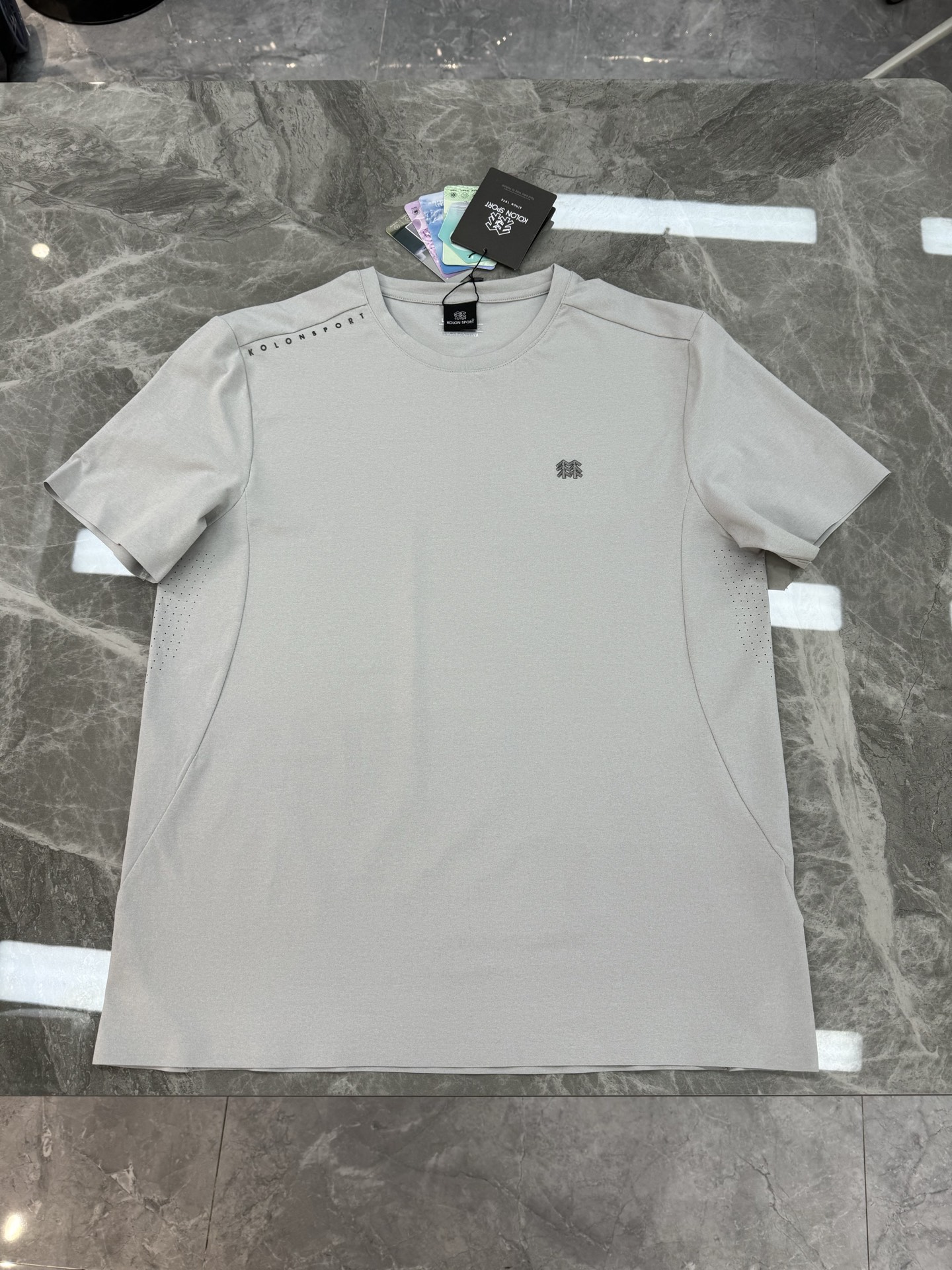 懂货的入手！ Kolon SPort 可隆户外新款T恤.原单货推荐❤️可成套搭配.常规版型户外T恤.立体