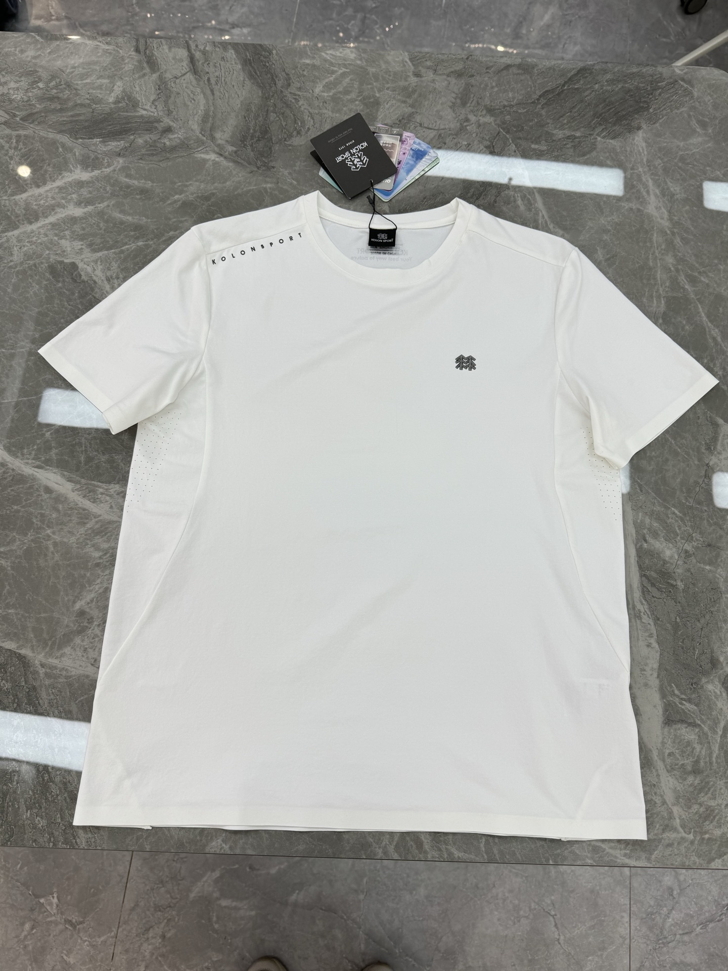 懂货的入手！ Kolon SPort 可隆户外新款T恤.原单货推荐❤️可成套搭配.常规版型户外T恤.立体