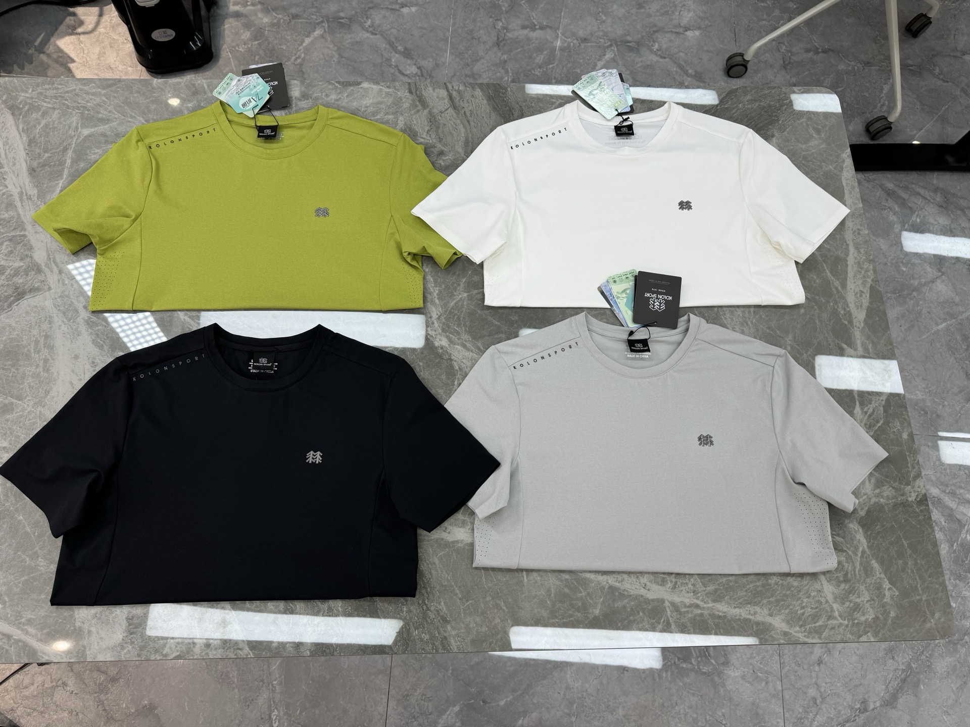 懂货的入手！ Kolon SPort 可隆户外新款T恤.原单货推荐❤️可成套搭配.常规版型户外T恤.立体