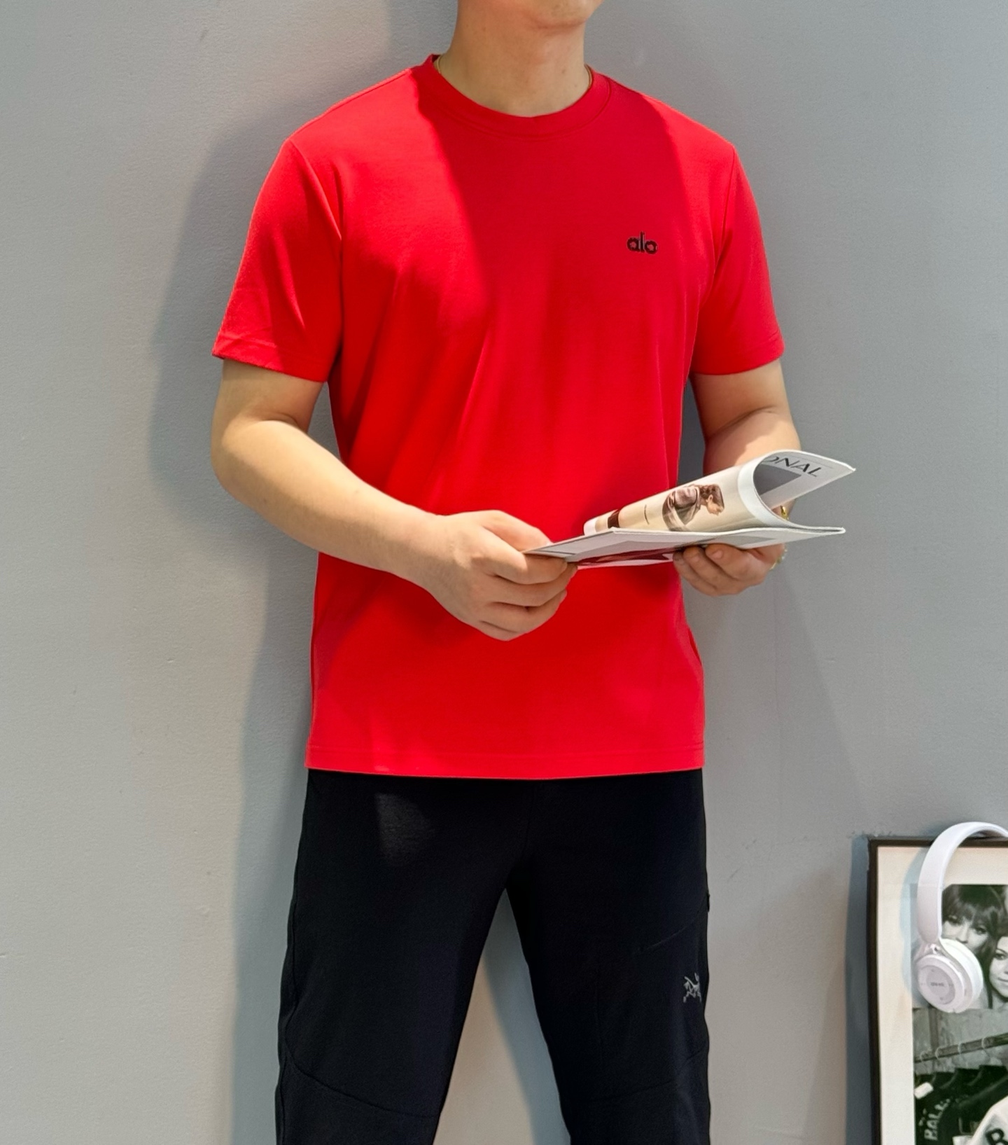 ALO新款莫代尔T恤.优秀品质和当代流行元素搭配.前胸精致字母高周波工艺.质感LOGO超强标签，烫画设计