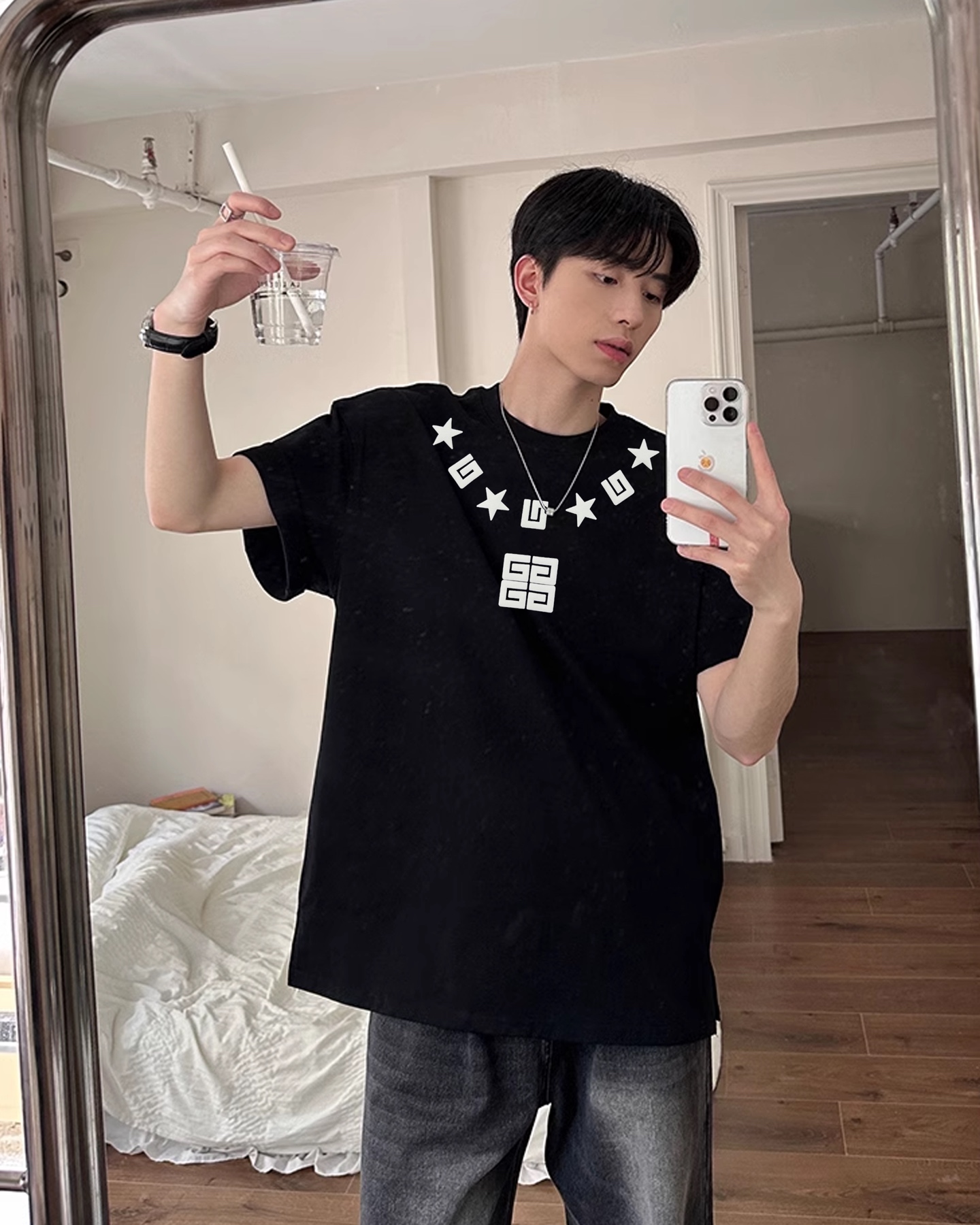 Givench*y 纪梵希新款款印花短袖t恤，男女同款❤️春夏新款的百搭单品！领口经典品牌图形五角星以其