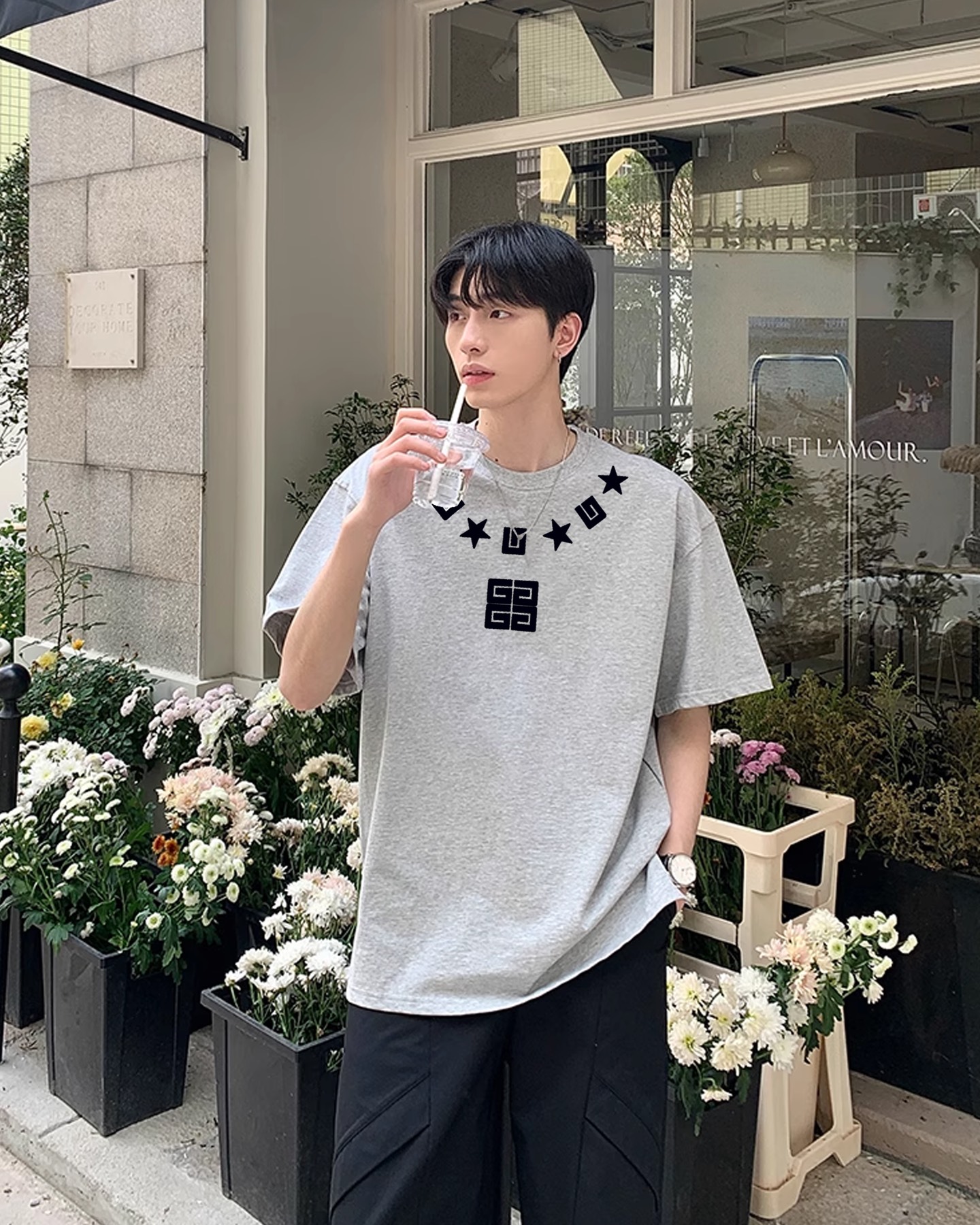 Givench*y 纪梵希新款款印花短袖t恤，男女同款❤️春夏新款的百搭单品！领口经典品牌图形五角星以其