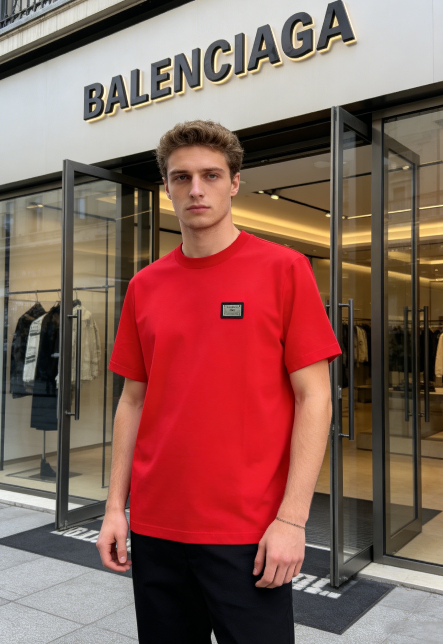 Balenciaga巴黎世家26s新款丝光棉T恤.经典复古金属原版标识.3D立体定制皮标.质感品质呈现.字母激光刻字高级