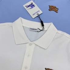 BURBERRY巴宝莉男士短袖POLO衫,经典翻领设计👨🏻胸前植绒战马标志超有辨识度!经典B家格子花型.英伦风满满.高品 BURBERRY巴宝莉男士短袖POLO衫,经典翻领设计👨🏻胸前植绒战马标志超有辨识度!经典B家格子花型.英伦风满满.高品