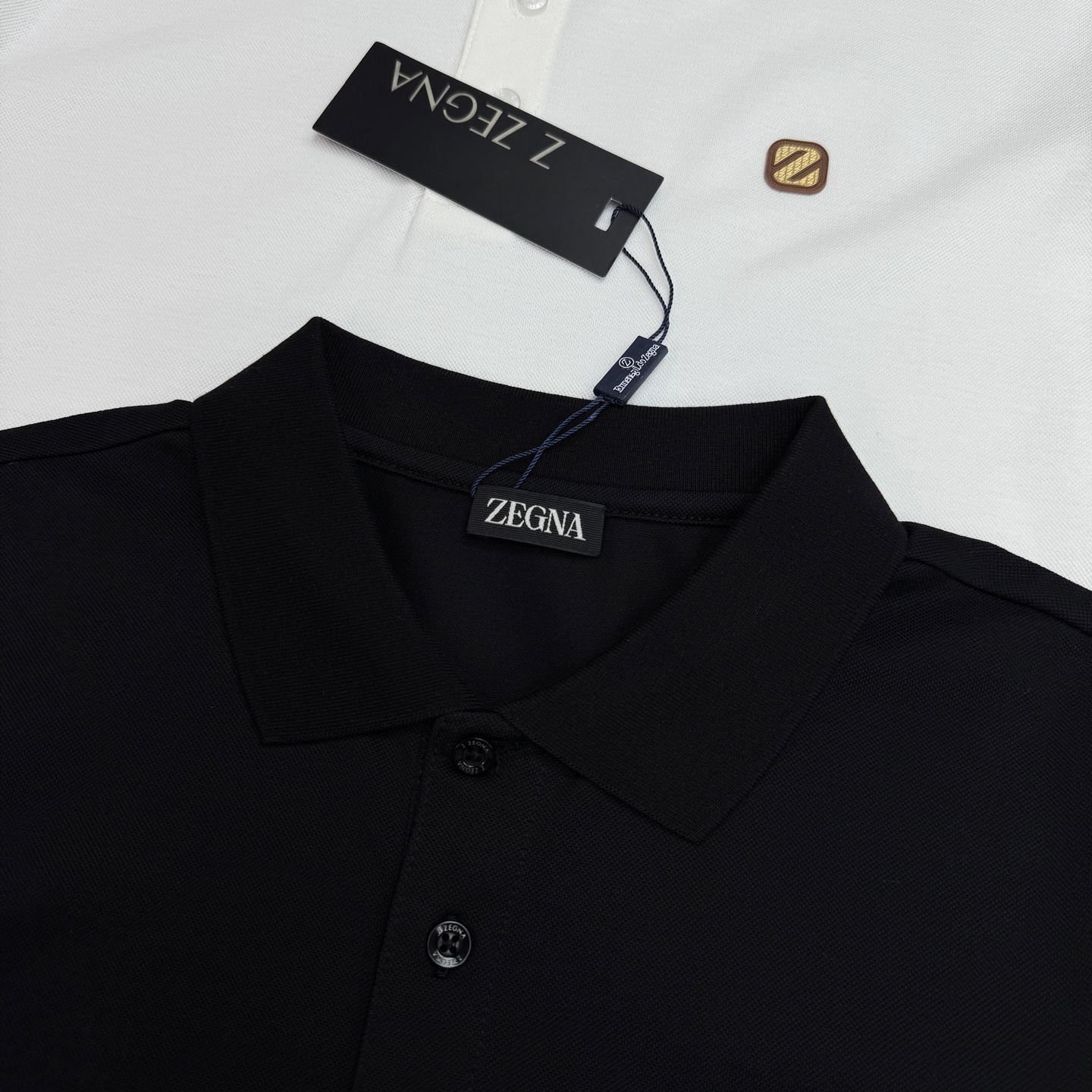 Zegna杰尼亚新品男士Polo衫，经典翻领设计，简约大方，左胸品牌logo超有辨识度.高品质双丝光珠地棉料，柔软透气，