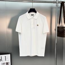 Zegna杰尼亚新品男士Polo衫,经典翻领设计,简约大方,左胸品牌logo超有辨识度.高品质双丝光珠地棉料,柔软透气, Zegna杰尼亚新品男士Polo衫,经典翻领设计,简约大方,左胸品牌logo超有辨识度.高品质双丝光珠地棉料,柔软透气,