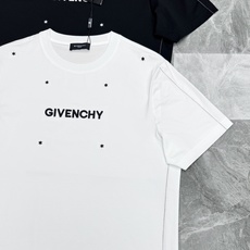 Givenchy纪梵希新款丝光棉T恤❤️简约设计+撞色Logo,辨识度超高!胸口品牌Givenchy字母立体饱满刺绣工艺 Givenchy纪梵希新款丝光棉T恤❤️简约设计+撞色Logo,辨识度超高!胸口品牌Givenchy字母立体饱满刺绣工艺