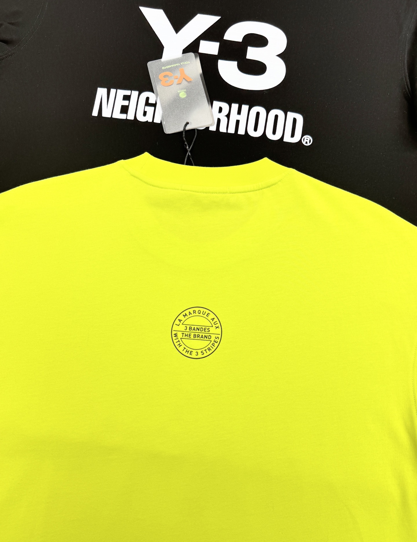 Y-3和Neighborhood联名T恤，男女同款❤️纯主调+撞色Logo，简约又有辨识度！230g棉质面料，穿着舒适透