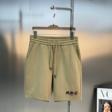 承袭法式极简美学,MM6 Maison Margiela夏季锦棉休闲短裤🩳重磅上新甄选高支锦棉混纺面料, 承袭法式极简美学,MM6 Maison Margiela夏季锦棉休闲短裤🩳重磅上新甄选高支锦棉混纺面料,