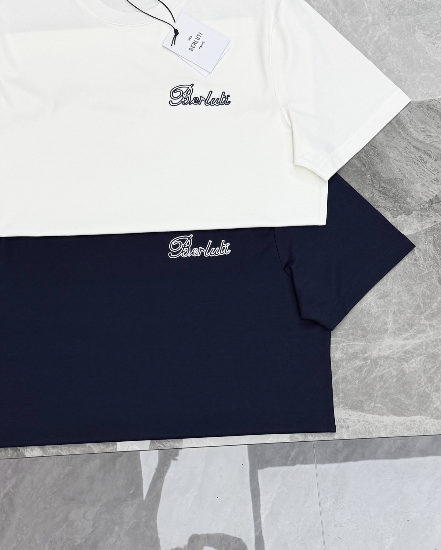 벨루티 남성 반팔 136504 Berluti T Shirt 썸네일 이미지