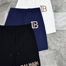 Balmain巴尔曼夏季限定五分短裤🩳重磅锦棉面料软糯垂顺,碎石元素立体印花质感拉满,前后双B标识细节考究,甄选锦棉混纺 Balmain巴尔曼夏季限定五分短裤🩳重磅锦棉面料软糯垂顺,碎石元素立体印花质感拉满,前后双B标识细节考究,甄选锦棉混纺