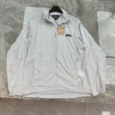 Patagonia 轻量速干透气防晒衣 | 户外机能天花板.男女同款❤️左胸经典Patagonia山脉刺绣标,低调彰显品 Patagonia 轻量速干透气防晒衣 | 户外机能天花板.男女同款❤️左胸经典Patagonia山脉刺绣标,低调彰显品