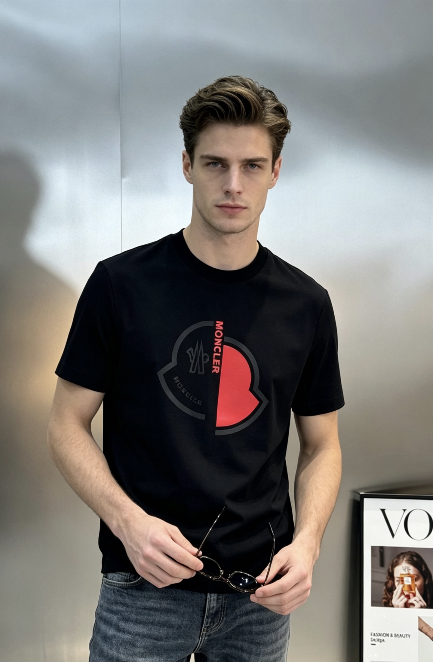 MONCLER蒙口26s夏季新款圆领短袖.品牌图形LOGO辨识度鲜明超级走心！经典小帽子造型呈现.高温烫