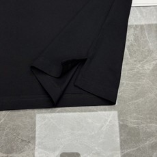 Balenciaga巴黎世家Paris Teams系列无袖背心,黑白两色可选,超舒适凉爽冰棉材质,穿着舒 Balenciaga巴黎世家Paris Teams系列无袖背心,黑白两色可选,超舒适凉爽冰棉材质,穿着舒