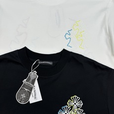 Chrome Hearts克罗心彩色刺绣T恤,采用高品质棉料,柔软舒适,日常穿着超友好。经典克罗心十字架造型.胸前及后备 Chrome Hearts克罗心彩色刺绣T恤,采用高品质棉料,柔软舒适,日常穿着超友好。经典克罗心十字架造型.胸前及后备