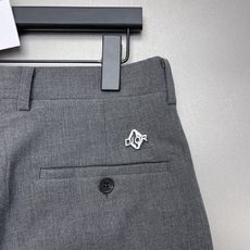 一套DIOR专柜同源-高密色纺抗皱成套西装.外贸公司订单!重塑男士极简奢雅正装,甄选高端色纺定织面料,采 一套DIOR专柜同源-高密色纺抗皱成套西装.外贸公司订单!重塑男士极简奢雅正装,甄选高端色纺定织面料,采