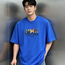 Maison Margiela马吉拉新款潮牌T恤.男女同款❤️马吉拉的解构美学,藏在一件T恤里。不刻意的街头感,才是高级 Maison Margiela马吉拉新款潮牌T恤.男女同款❤️马吉拉的解构美学,藏在一件T恤里。不刻意的街头感,才是高级