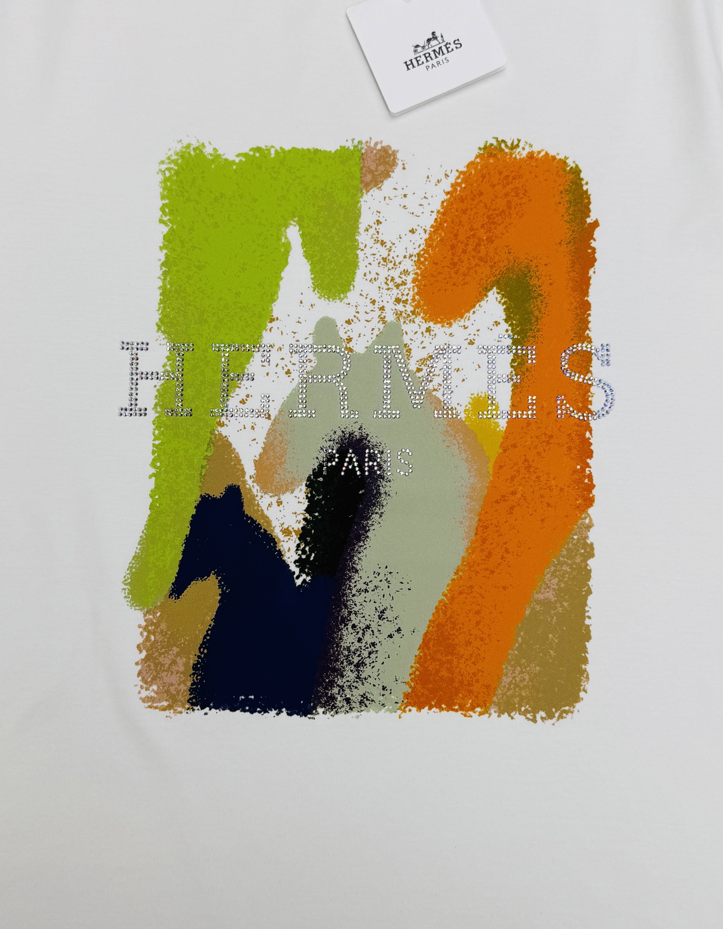 HERMES爱马仕26s新款丝光棉T恤.新品为全新系列注入满满活力，这款单品用心甄选190g丝光棉面料制成，面料手感亲肤
