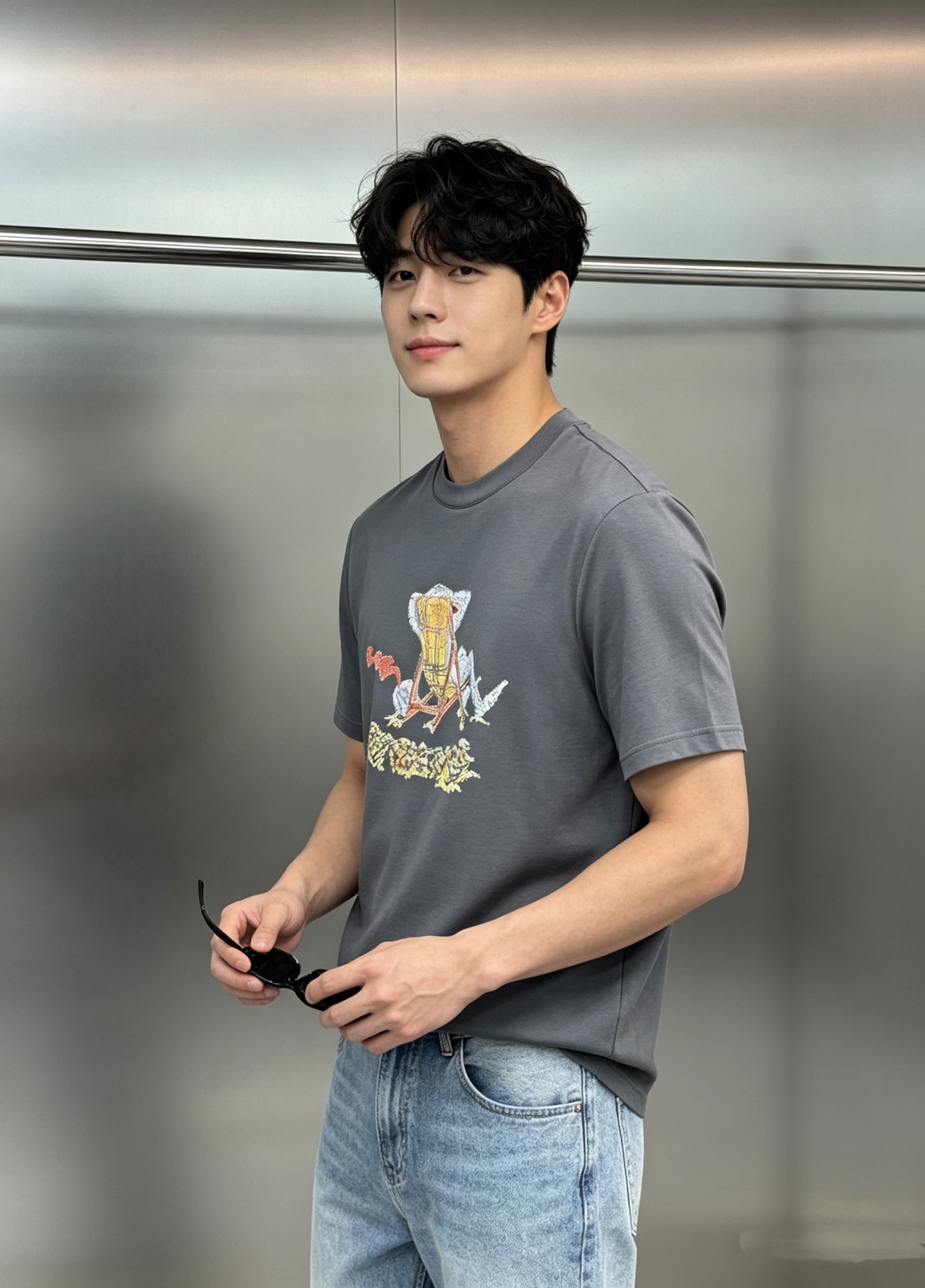 NO:916457,BBR* Burberry 2026s new mercerized cotton T-shirt, with classic Burberry letter graphics on the chest. Three-dimensional heat transfer and double-layer craft three-dimensional heat treatment. Handsome and fashionable, simple and versatile. 190g mercerized cotton fabric is not only crisp and maintains a trendy silhouette, but also comfortable to wear, and the yarn is more delicate, all three standards!  Color Black. White. Gray. Colorful blue. Size M-3XL (S and 4XL can be customized) Slim fit/145 catties recommended XL, burberry, tees, t-shirt,19860909BBR*巴宝莉2026s新品丝光棉T恤,胸前经典巴宝莉字母图形搭配.立体烫画搭配双层工艺立体烫钻.帅气时尚,简约百搭款.190g丝光棉面料棉 不仅挺括,保持潮流的廓形,又穿着舒适,纱织更细腻,三标齐！颜色黑色.白色.灰色.彩蓝.码数M-3XL（S和4XL可定做）修身版型/145斤建议XL,,burberry,tees，t-shirt,,Men's clothing