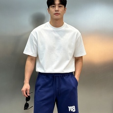 街头高街风刚需单品|Alexander Wang夏季锦棉五分短裤🩳甄选高支锦棉混纺面料,触感软糯亲肤,透 街头高街风刚需单品|Alexander Wang夏季锦棉五分短裤🩳甄选高支锦棉混纺面料,触感软糯亲肤,透