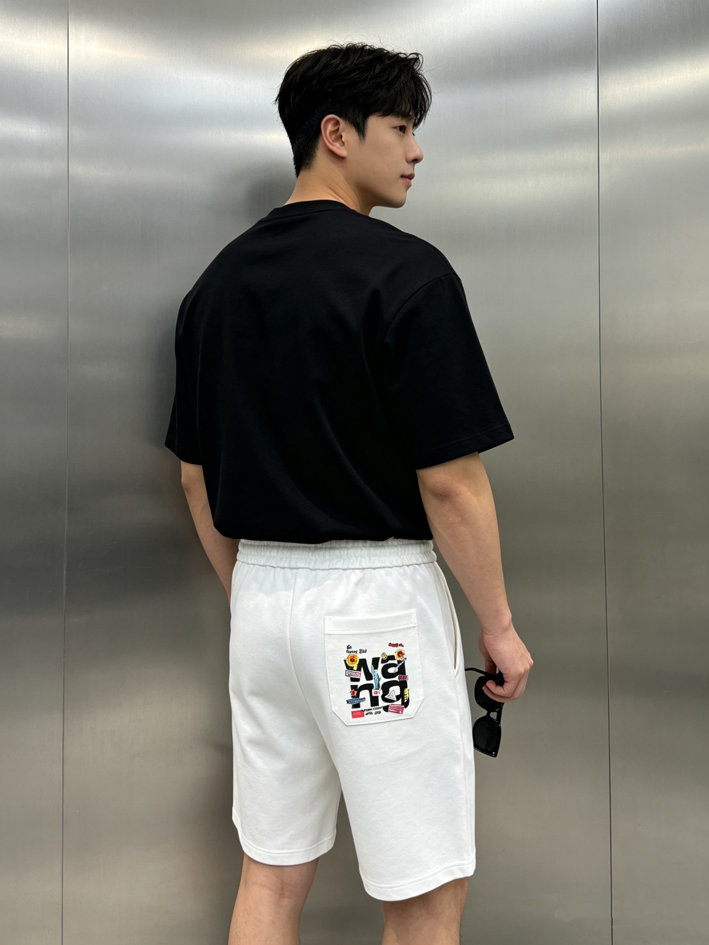 街头高街风刚需单品｜Alexander Wang夏季锦棉五分短裤🩳甄选高支锦棉混纺面料，触感软糯亲肤，透