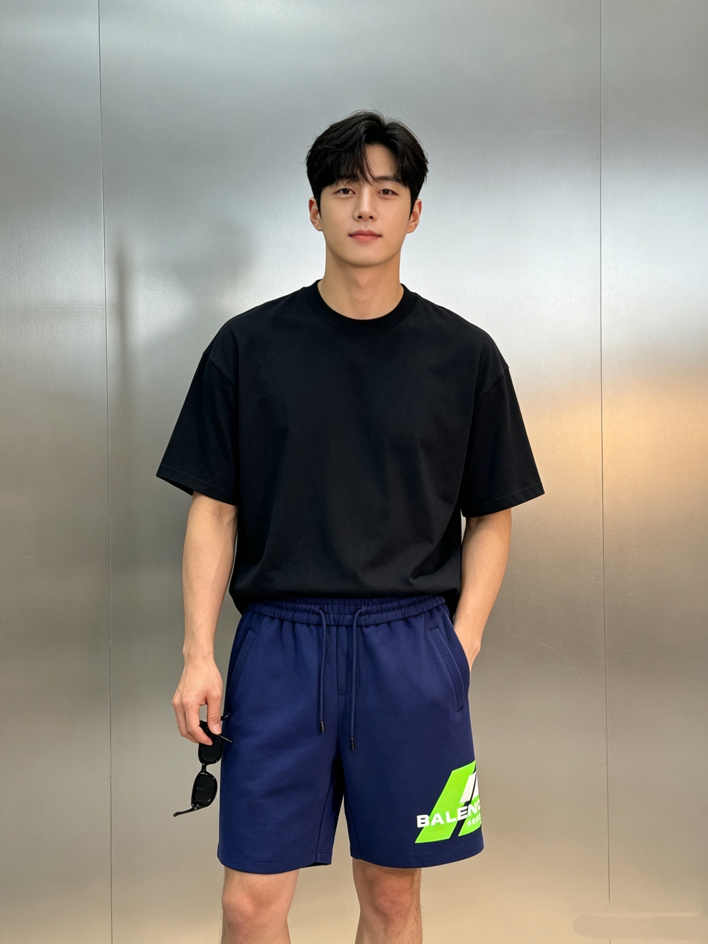 解构先锋美学，解锁夏日潮酷新风向Balenciaga荧光撞色字母锦棉五分短裤重磅上新.甄选高克重锦棉面料
