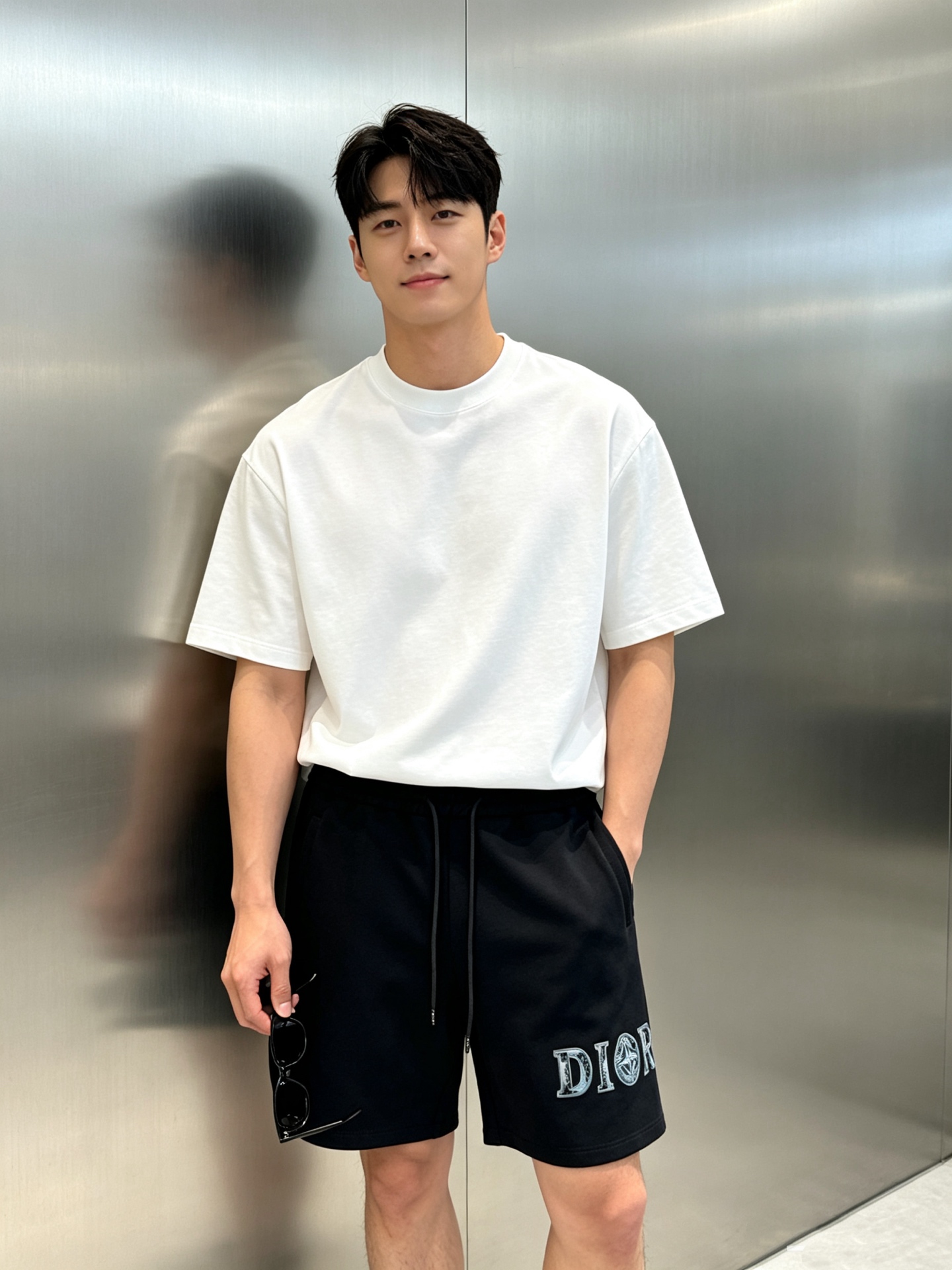 NO:933435,Dior summer sports casual shorts Stone Island co-branded model. Seamless design on the side. Classic letter 3D embroidery heat transfer design. Age-reducing and attractive!  Imported high-grade nylon fabric. The upper body is soft and comfortable, and it is very eye-catching when worn!  !  !  You deserve it!  Color Black. White. Size M-3XL/28-36 Fitted version (S and 4XL can be customized)/140 catties Recommended L,, dior, dior, shorts,19860909Dior迪奥夏季运动休闲五分短裤石头岛联名款.侧身无缝设计.经典字母3D绣花烫画设计.减龄耐看！进口高级锦棉面料.上身柔软舒适,穿上非常惹眼哟！！！你值得拥有！颜色黑色.白色.码数M-3XL/28-36合身版型（S和4XL可订做）/140斤建议L,,dior,dior,shorts,,Men's clothing