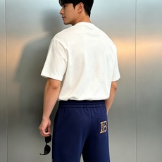 Balmain巴尔曼夏季限定五分短裤🩳重磅锦棉面料软糯垂顺,碎石元素立体印花质感拉满,前后双B标识细节考究,甄选锦棉混纺 Balmain巴尔曼夏季限定五分短裤🩳重磅锦棉面料软糯垂顺,碎石元素立体印花质感拉满,前后双B标识细节考究,甄选锦棉混纺