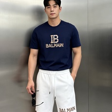 Balmain巴尔曼夏季限定五分短裤🩳重磅锦棉面料软糯垂顺,碎石元素立体印花质感拉满,前后双B标识细节考究,甄选锦棉混纺 Balmain巴尔曼夏季限定五分短裤🩳重磅锦棉面料软糯垂顺,碎石元素立体印花质感拉满,前后双B标识细节考究,甄选锦棉混纺