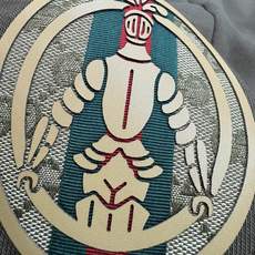 Gucci骑士徽章五分短裤.男女同款❤️Gucci新款骑士麦穗风.重磅水洗纯棉复合面料.经典织带马衔扣,咖色/米白两色轻 Gucci骑士徽章五分短裤.男女同款❤️Gucci新款骑士麦穗风.重磅水洗纯棉复合面料.经典织带马衔扣,咖色/米白两色轻