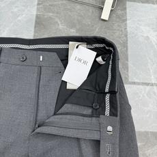 一套 DIOR经典CD金属饰标色纺套西🤵男士修身商务黑色西装两件套.外贸公司订单!高阶男士衣柜刚需正装,色纺高支抗皱面料 一套 DIOR经典CD金属饰标色纺套西🤵男士修身商务黑色西装两件套.外贸公司订单!高阶男士衣柜刚需正装,色纺高支抗皱面料