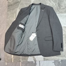 一套 DIOR经典CD金属饰标色纺套西🤵男士修身商务黑色西装两件套.外贸公司订单!高阶男士衣柜刚需正装,色纺高支抗皱面料 一套 DIOR经典CD金属饰标色纺套西🤵男士修身商务黑色西装两件套.外贸公司订单!高阶男士衣柜刚需正装,色纺高支抗皱面料