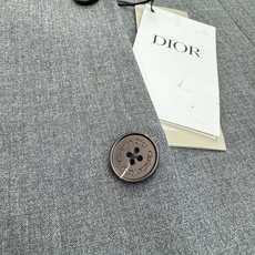 一套 DIOR经典CD金属饰标色纺套西🤵男士修身商务黑色西装两件套.外贸公司订单!高阶男士衣柜刚需正装,色纺高支抗皱面料 一套 DIOR经典CD金属饰标色纺套西🤵男士修身商务黑色西装两件套.外贸公司订单!高阶男士衣柜刚需正装,色纺高支抗皱面料