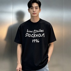 Acne Studios 新款潮牌T恤棉!男女同款❤️280g纯棉材质,正面“Acne Studios STOCKHOL Acne Studios 新款潮牌T恤棉!男女同款❤️280g纯棉材质,正面“Acne Studios STOCKHOL