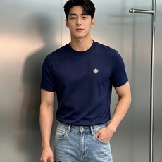 意式极简-Brunello Cucinelli 新款莫代尔轻奢T恤.被质感征服的男士基础款!甄选高支莫代尔混纺面料,触感 意式极简-Brunello Cucinelli 新款莫代尔轻奢T恤.被质感征服的男士基础款!甄选高支莫代尔混纺面料,触感